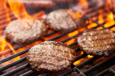 A Guide to Hamburger Temperature for Grilling